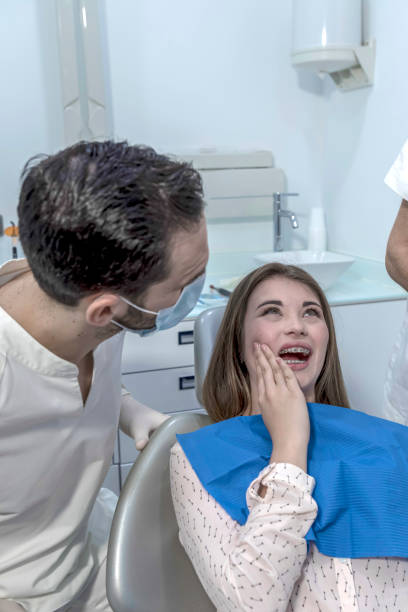 Best Broken or Chipped Tooth Repair in East Chicago, IN